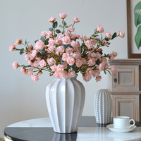 Y-258 Haute Qualité 11 Têtes de Boutons de Rose Artificiels Réalistes en Soie à Effet Printanier pour Décoration de Table de Remise de Diplôme et de Fête à Domicile