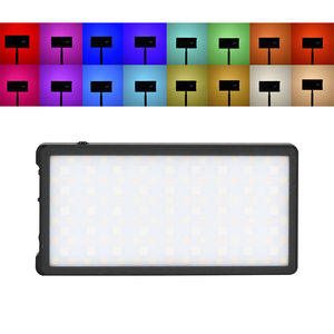 Lampe vidéo <span class=keywords><strong>LED</strong></span> RGB de poche <span class=keywords><strong>YONGNUO</strong></span> YN135, éclairage photo 3200-5600K avec écran OLED et griffe froide, prix de gros - Product Image 2