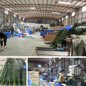 Daun Kelapa Sawit Buatan Besar Berkualitas Tinggi Anti UV untuk Luar Ruangan, Bahan Baku untuk Pohon Kelapa Tropis Grosir Pabrik - Product Image 6