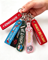 Porte-clés personnalisés d'usine OEM, étiquettes brodées avec nom et numéro, étiquettes tissées, patchs brodés pour cadeaux promotionnels