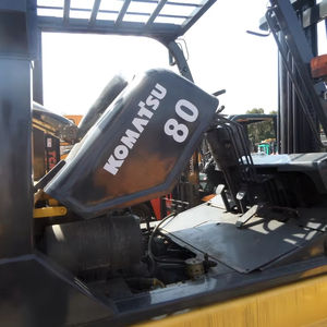 Condição original Japão Empilhadeira Fd80 <span class=keywords><strong>8</strong></span> Toneladas Empilhadeira usado Komatsu <span class=keywords><strong>8</strong></span> Ton <span class=keywords><strong>Truck</strong></span> Komatsu Em Xangai Quintal para Venda Quente - Product Image 2