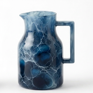 Moderna Jarra de Agua de Resina Azul con Tapa y Asa, Capacidad de 1.8L, Ecológica, para Fiestas y Uso Doméstico, Hecha a Mano - Product Image 1