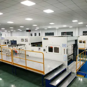 China plataforma automática morrer vinco máquina fabricantes