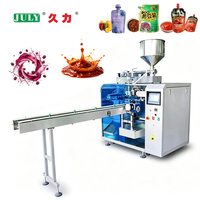 Automatische machine voor het vullen en sealen van voorgevormde staande pouches voor sap, saus en yoghurt