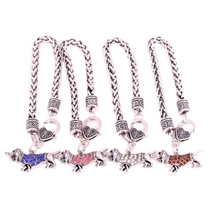 批发可爱动物造型腊肠犬合金吊坠珠宝礼品手链 - Product Image 2