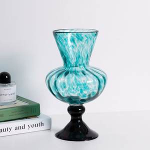 Vase Fenton du milieu du siècle avec des paillettes dorées - Product Image 3