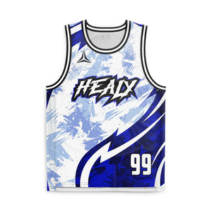 Ensemble de tenue de basketball imprimé graffiti urbain, respirant et anti-transpiration, avec logo et numéro personnalisés pour hommes, femmes et équipes - Product Image 1