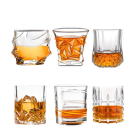 Verres à whisky modernes en cristal transparent sans plomb de 300 ml, à base lourde, avec motif diamant en relief