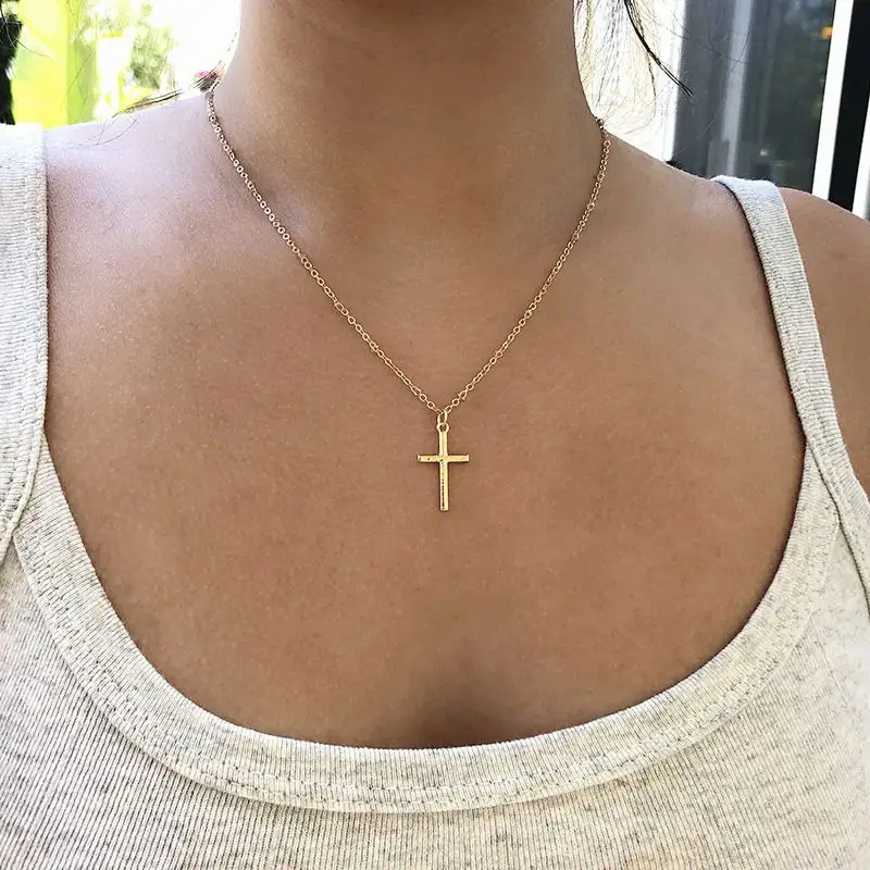 Alloy Geometric Cross Pendant Women's Necklace Hot Sale New Fashion Snake Bone Chain Necklace
