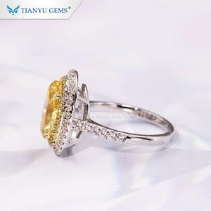 주문을 받아서 만들어진 14k/18k 화이트 골드 반지 타원형 짓 눌린 얼음 컷 밝은 노란색 큐빅 지르콘 & 모이 사 나이트 레이디 웨딩 밴드 - Product Image 3