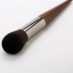 Large Soft Fluffy Liquid Blush Bronzer Face Brush Round-Tipped Single Long for Makeup Cheeks Wood Handle Used with Powder