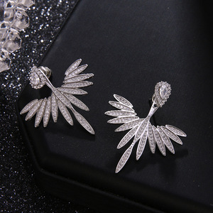 Boucles d'oreilles pendantes en cristal coréen pour femmes, bijoux fantaisie en forme d'aile d'ange, accessoires de mode, vente en gros - Product Image 2