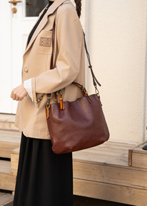 Sac à main minimaliste vintage en cuir véritable, imperméable, grande capacité, convertible multi-positions, avec une seule bandoulière et doublure en polyester - Product Image 2