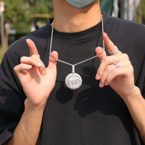 Ciondolo Rotante Personalizzato con Nome in Stile Hip Hop, Gioiello Rock con Lettere Personalizzate - Product Image 4