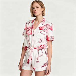 Conjunto de pijama de satén de gran venta: pantalones cortos con cintura con cordón y manga corta, cuello con muescas, ropa de descanso para mujer - Product Image 1