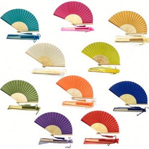 Abanico de Mano Tradicional Asiático para Bodas - Palitos de Bambú Grabables y Opción de Pintura en Seda - Product Image 5