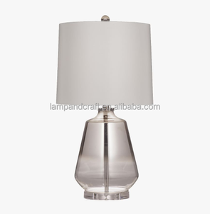 Lámpara de Mesa de Vidrio Verde para Sala de Estar con Pantalla Blanca Decorativa para Sala de Estar - Product Image 6