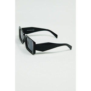 Lunettes de soleil carrées noires avec détails sur le côté - Product Image 1