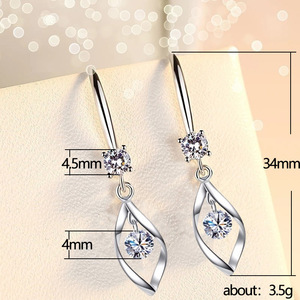 Orecchini Pendenti a Goccia con Zirconi e Nappine, Eleganti Orecchini in Rame per Donne - Product Image 3