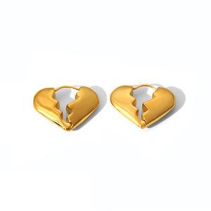 Heart-Shaped <b>Titanium</b> Steel <b>Stud</b> Earrings 18K Gold Plated For Gift Fashion Jewelry - Product Image 5