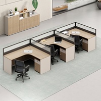 Poste de travail de bureau minimaliste en forme de L avec écrans d'angle, capacité 4/6 personnes, en PVC, fonction de démontage