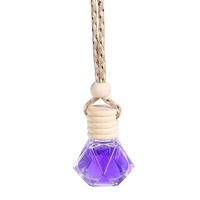 Bouteille de parfum de voiture de luxe personnalisée contenant de désodorisant en verre suspendu avec pendentif de parfum d'huiles essentielles ornements de voiture