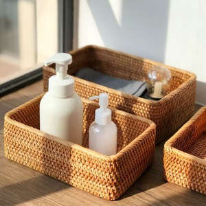 Cesta de Almacenamiento Rectangular de Ratán Hecha a Mano, Ecológica, para Organización de Cosméticos en el Hogar y la Oficina - Product Image 1