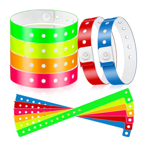 Ensemble de bracelets en vinyle PVC en forme de L, personnalisables et colorés, étanches, pour hommes et femmes, fabriqués par un fabricant de <span class=keywords><strong>plastique</strong></span> - Product Image 2