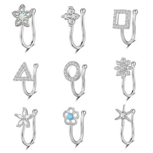 Anillo de <span class=keywords><strong>Nariz</strong></span> con Diseño de Corazón y Flor en Color Dorado, <span class=keywords><strong>Clip</strong></span> para la <span class=keywords><strong>Nariz</strong></span> Sin Perforación, Piercing de <span class=keywords><strong>Nariz</strong></span> Cuadrado de Cobre con Circonita, Piercing de <span class=keywords><strong>Nariz</strong></span> Moderno y de Moda - Product Image 2