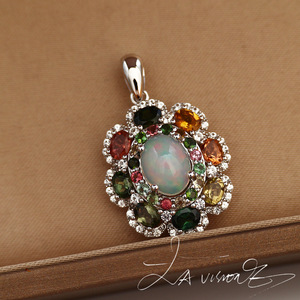 Pendentif vintage en argent 925 incrusté de cristaux de strass en forme de goutte d'eau, série Counterattack - Product Image 3