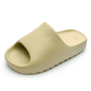 Claquettes en PVC de couleur unie à bout ouvert, semelle extérieure antidérapante en EVA, pantoufles d'intérieur toutes saisons - Product Image 2
