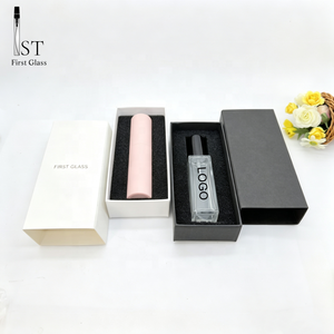 Caja de papel para perfume blanca y negra en stock, caja de regalo con inserto de esponja de papel, impresión de logotipo para botella de perfume de vidrio, cajas de papel para cosméticos - Product Image 6