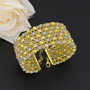 JXX Juego de 2 piezas de anillos y brazaletes abiertos con dijes, chapados en oro de 24k, con cuentas tricolor, para mujer, joyería - Product Image 4