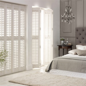 Usine Australie PVC Stores En Vrac Angleterre Australie Style <span class=keywords><strong>Baie</strong></span> Fenêtre En Bois Véritable Plantation En Bois Volets Blanc Couleur Persienne - Product Image 2