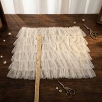 Tissu en dentelle composite de mousseline mate et de tulle avec bord festonné en forme de pétale, épissure multicouche, respirant, doux au toucher, tissu sirène