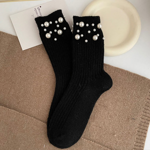 Chaussettes Slouch en Coton Épais et Chaud pour Femme, Style Coréen, avec Logo Personnalisé, Certifiées OEKO-TEX 100, Ornées de Perles et Strass, Vente en Gros - Product Image 6