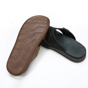 Sandale Plate Confortable pour <span class=keywords><strong>Homme</strong></span> Style Moderne, Claquette Décontractée en Cuir PU pour l'Été - Product Image 2