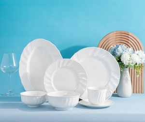 Juego de platos de porcelana blanca con logotipo personalizado en relieve, platos redondos de cerámica con diseño personalizado para bodas y restaurantes. - Product Image 5