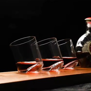 SNW Vente en gros Verre à whisky personnalisé avec logo, Tasse à eau domestique, Verre à whisky à fond incliné - Product Image 6
