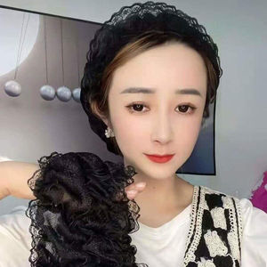 Vente en gros de chouchous ethniques en satin de soie personnalisés Accessoires pour cheveux pour femmes et filles - Product Image 1