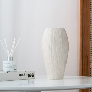 Fleur créative européenne en céramique blanche semi nude insérée dans un ornement artisanal du corps humain pour étagère meuble TV chambre à coucher hôtel - Product Image 3