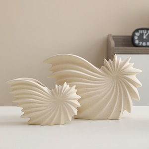 Florero de cerámica nórdico moderno, diseño transfronterizo blanco esmerilado, decoración suave creativa para sala de estar, esmalte mate para el hogar - Product Image 2