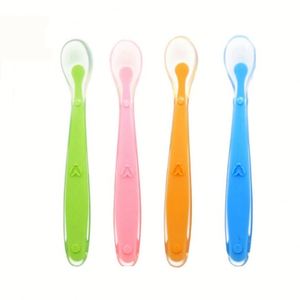 Cuchara de Silicona para Bebés, Libre de BPA, de Grado Alimenticio, para el Aprendizaje de la Alimentación, Venta al Por Mayor - Product Image 3