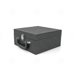 Nouveauté : Étui rigide noir à ouverture supérieure à 3 emplacements pour cartes TCG - Product Image 2
