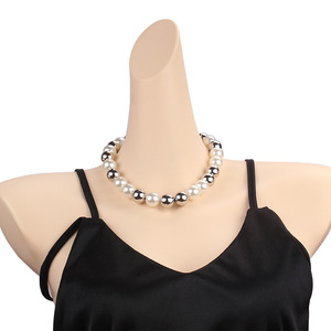 Collar de Perlas de Imitación con Cuentas Minimalistas Estilo Europeo Americano, Cadena para Clavícula, Joyería de Alta Gama para Fiestas - Product Image 2