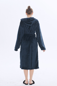Vendita calda in fabbrica taglie forti in <span class=keywords><strong>pile</strong></span> da donna accappatoio con cappuccio in peluche abito lungo vestaglia da notte per ragazze - Product Image 6