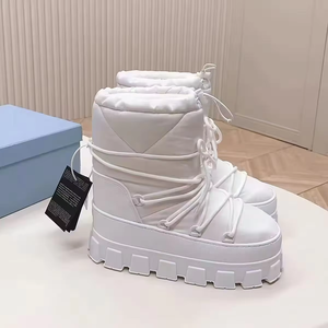 Chaussures de créateur, bottes de randonnée, bottes d'hiver à semelle épaisse, lacets réglables, tige en nylon, semelle extérieure épaisse, chaudes, pour femmes - Product Image 3