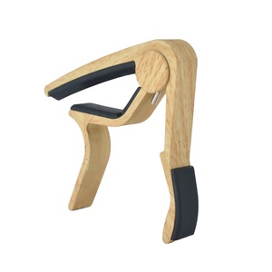 Capo para Guitarra Acústica Folk, Color Porcelana, Color Madera, Agarre Medio, <span class=keywords><strong>Afinador</strong></span> - Product Image 2