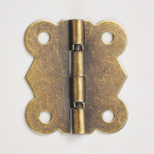 Charnière papillon traditionnelle en fer avec bordure en dentelle, durable et facile à installer pour les meubles de cuisine et de salon - Product Image 4