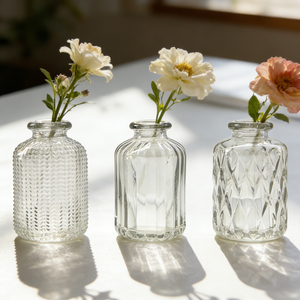 Vase en verre ambré texturé, mini vase à fleurs, style apothicaire vintage, centre de table de mariage, décoration intérieure - Product Image 4